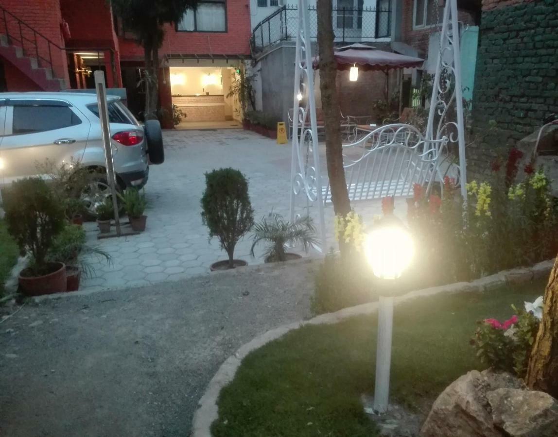 Hotel Siraaj Lalitpur Exterior photo