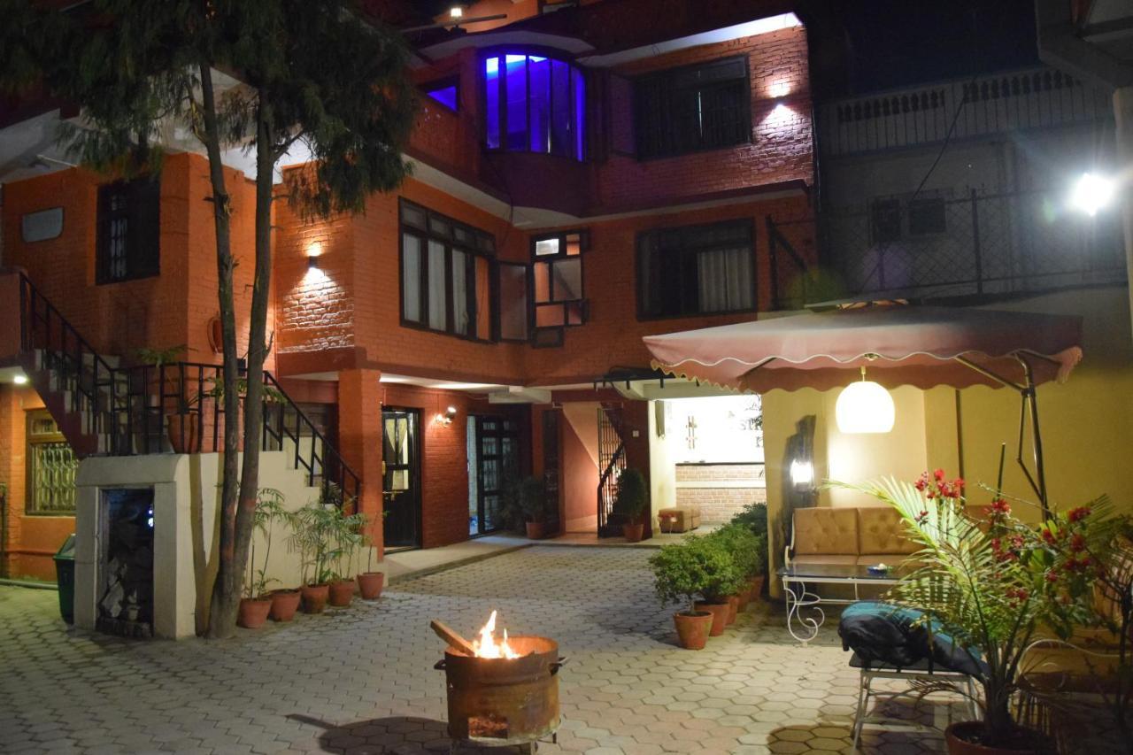 Hotel Siraaj Lalitpur Exterior photo