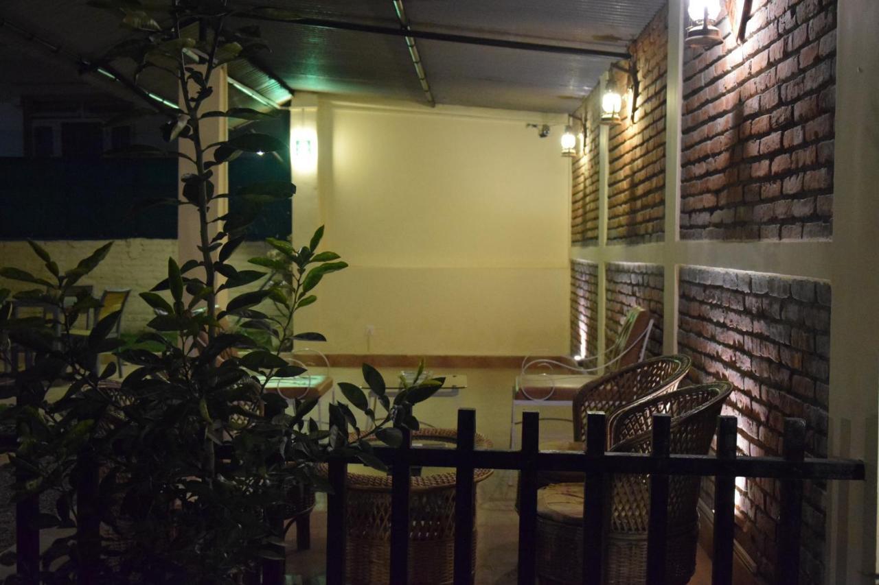 Hotel Siraaj Lalitpur Exterior photo